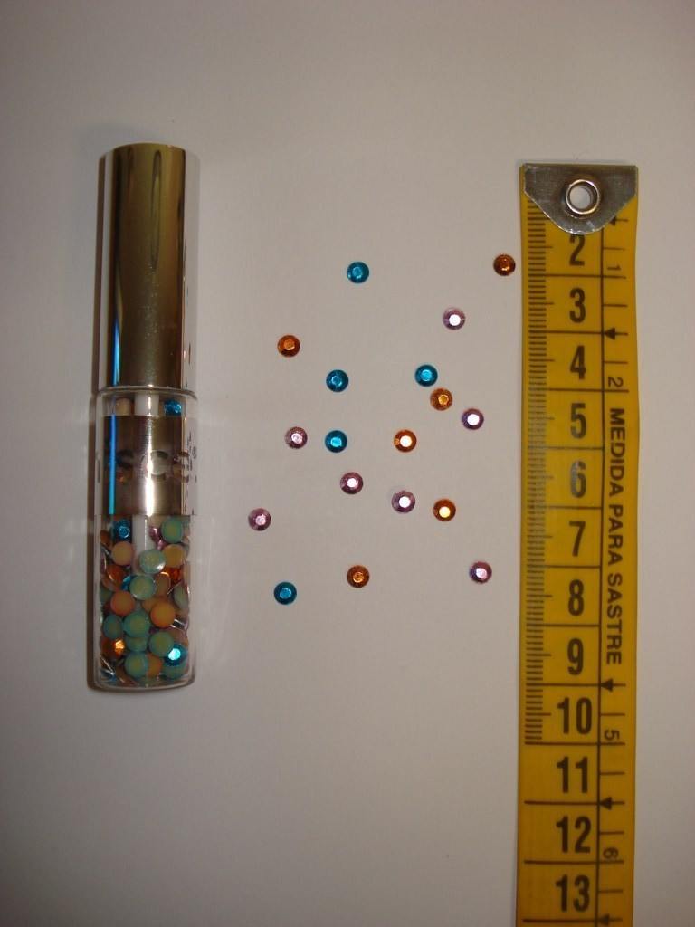 telas divinas, cristales strass, poner cristales strass, herramienta cristales strass, cristales strass.