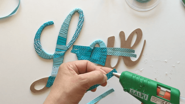 forrar letras con cintas