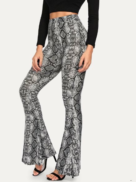 pantalones flare de moda con estampado de serpiente