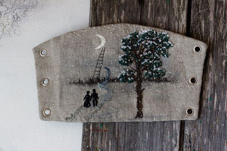 puños bordados