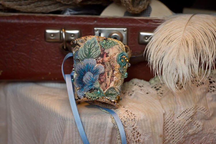 puños bordados