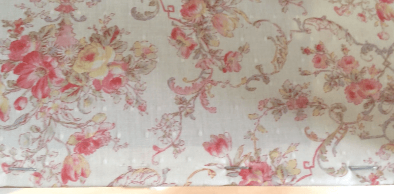 tela estampada para restaurar viejo mueble