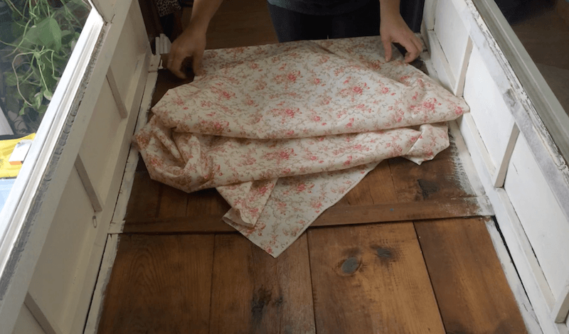 tela estampada para restaurar viejo mueble