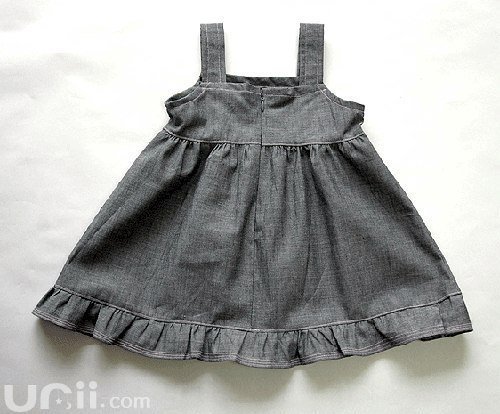 vestido de tela vaquera para niña