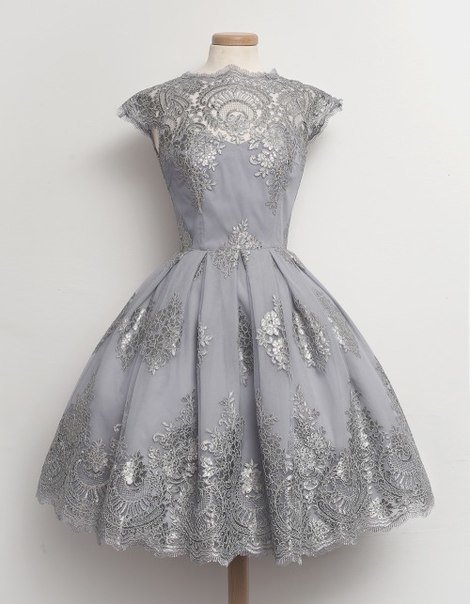 vestidos de vuelo con tela de encaje