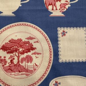 Tela Tilda something blue 7 con platos tazas y letreros - imagen 3