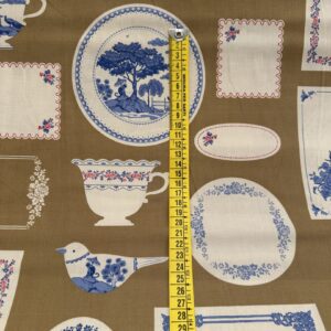 Tela Tilda something blue 8 beige con platos tazas y letreros - imagen 3