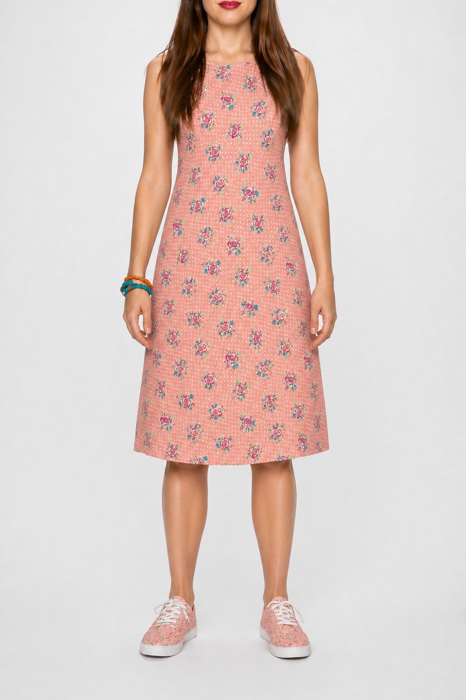 Inspiración vestido de mujer con tela algodón flores topos - Telas Divinas Zamora