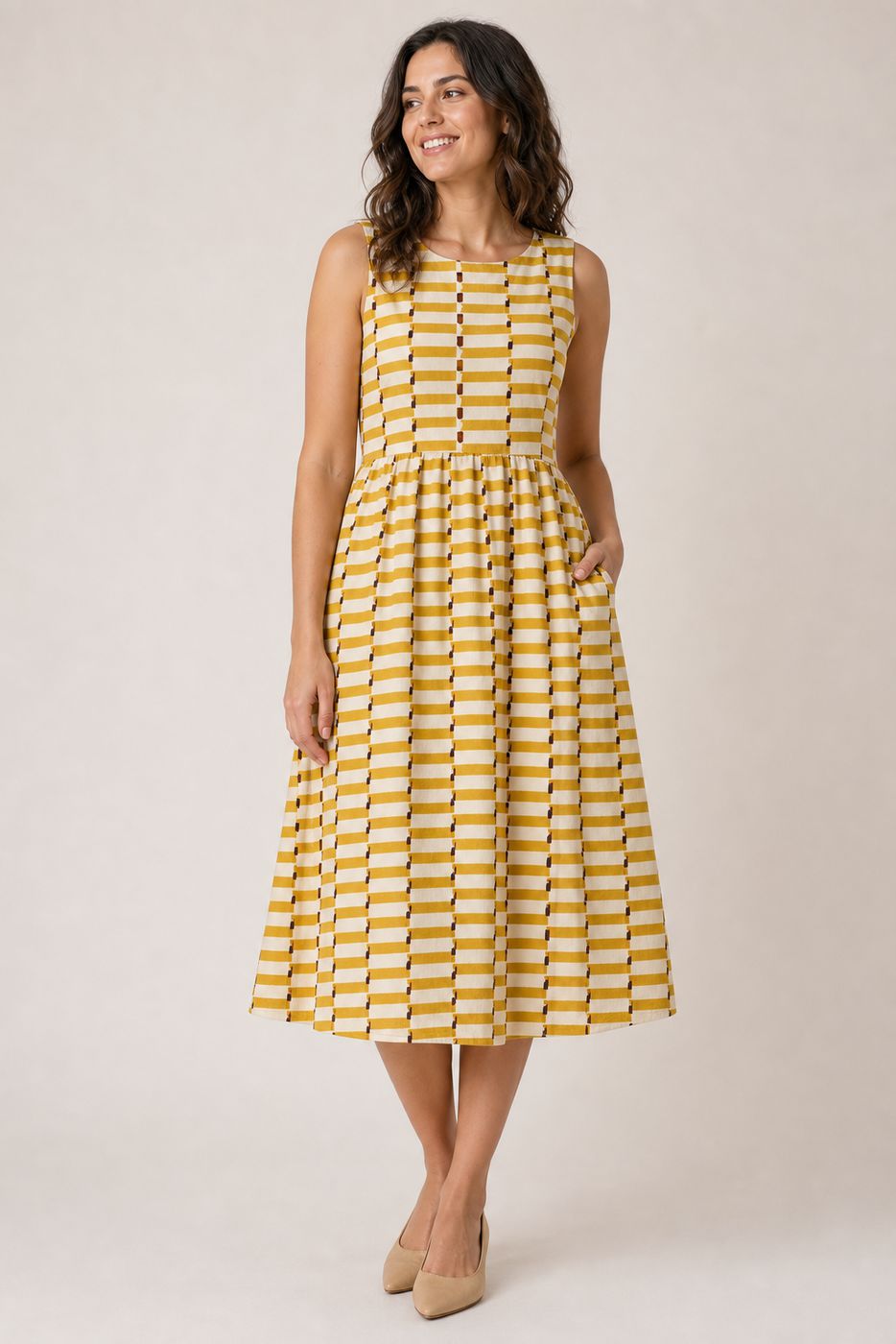 Inspiración vestido de mujer con tela algodón geométrica mostaza